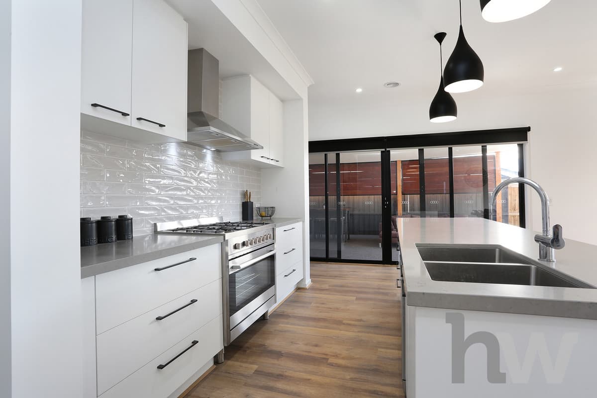 11 Blackwood Road, LARA VIC 3212, Lara - Thumbnail 2