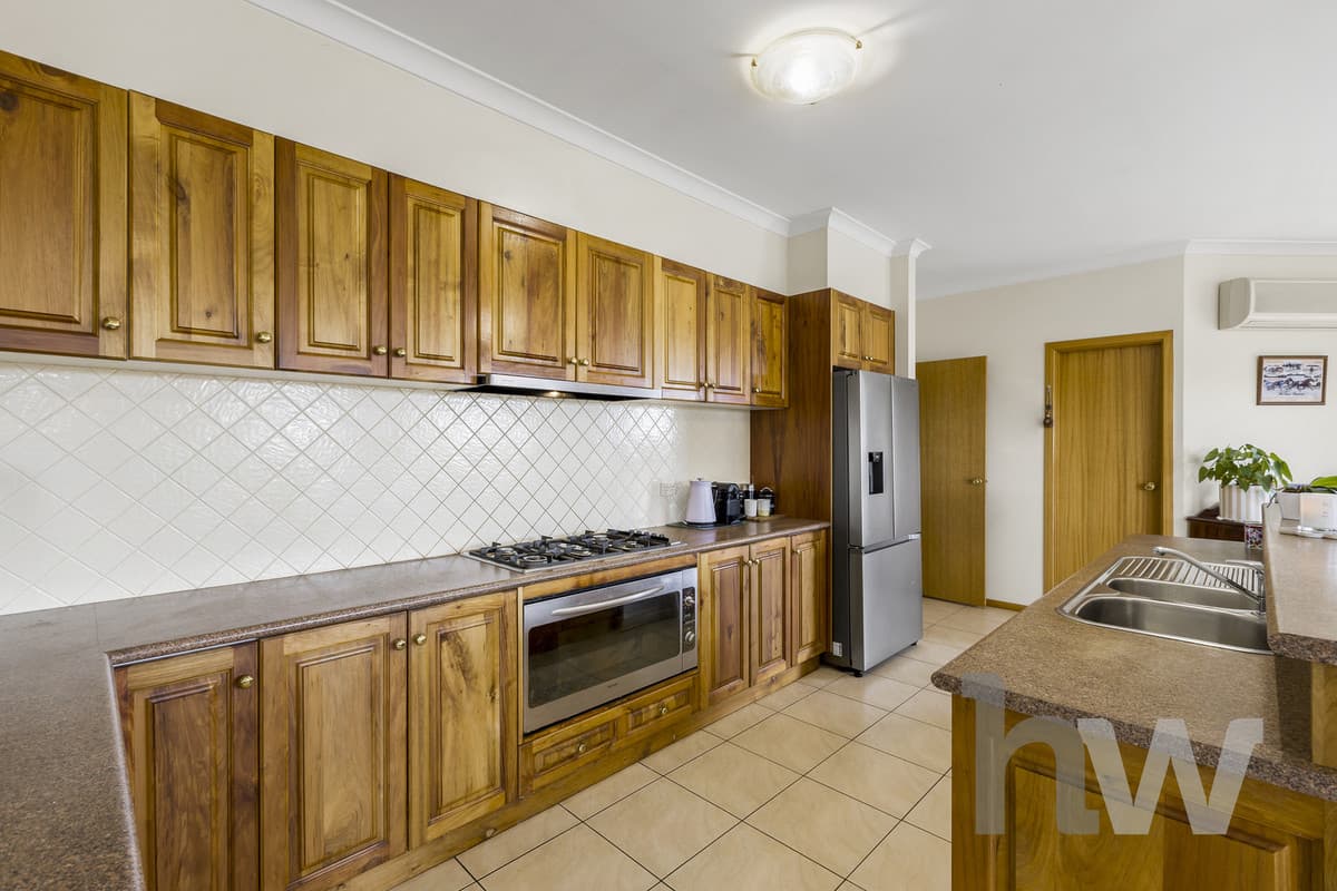 43 Balagundi Drive, LARA VIC 3212, Lara - Thumbnail 3