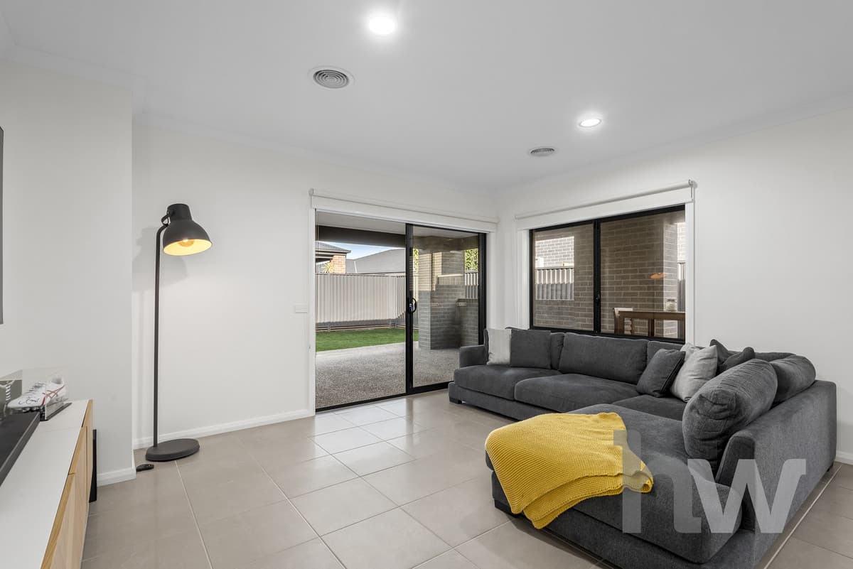 4 Holdfast Court, LOVELY BANKS VIC 3213, Lovely Banks - Thumbnail 3