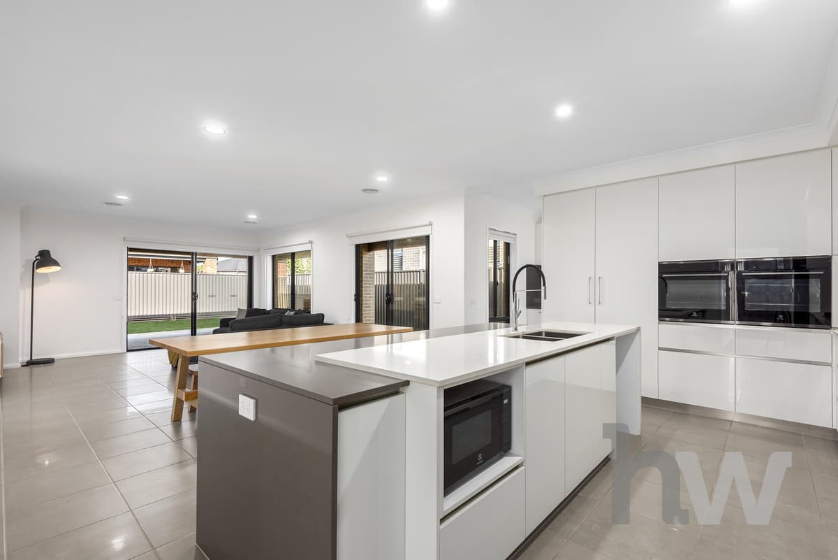 4 Holdfast Court, LOVELY BANKS VIC 3213, Lovely Banks - Thumbnail 8