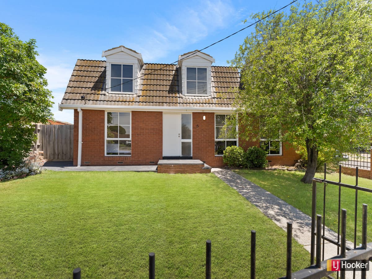 5 East End Crescent, ST ALBANS PARK VIC 3219, St Albans Park - Image 1