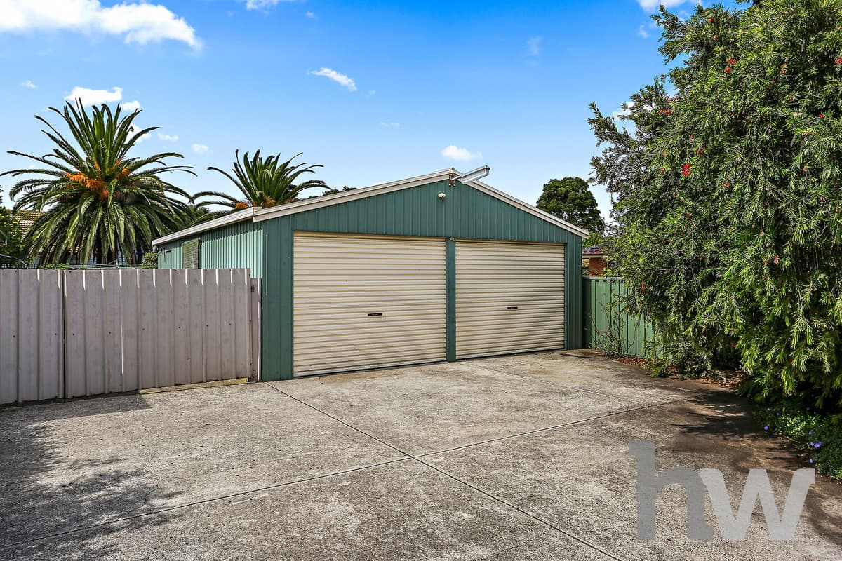 20 Seabeach Parade, NORTH SHORE VIC 3214, North Shore - Thumbnail 5