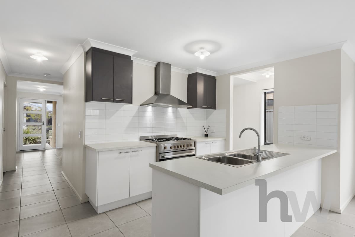 8 Sunflower Way, LARA VIC 3212, Lara - Thumbnail 2