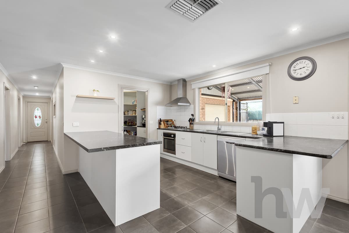 99 Rennie Street, LARA VIC 3212, Lara - Thumbnail 3
