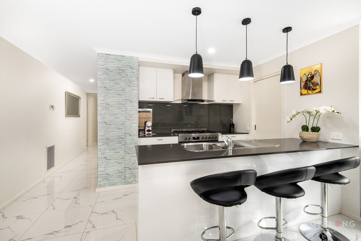 104 Barbra Drive, CHARLEMONT VIC 3217, Charlemont - Thumbnail 3