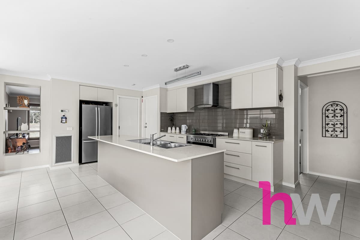 94 Canterbury Road West, LARA VIC 3212, Lara - Thumbnail 6