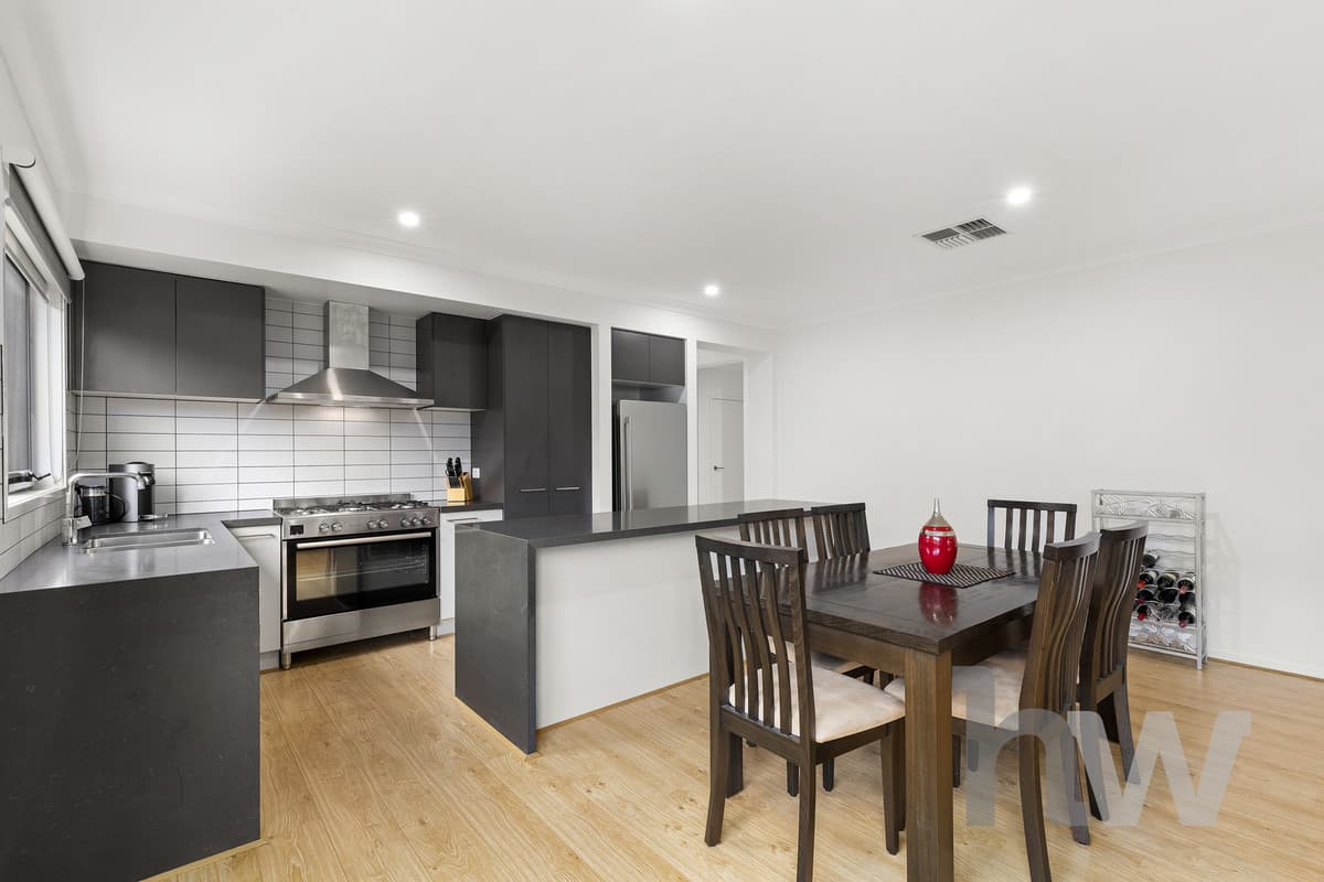 8 Themeda Avenue, LARA VIC 3212, Lara - Thumbnail 2