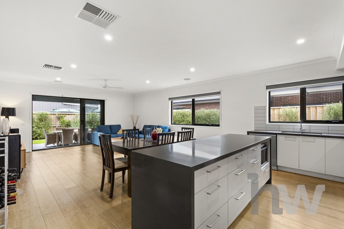 8 Themeda Avenue, LARA VIC 3212, Lara - Thumbnail 3