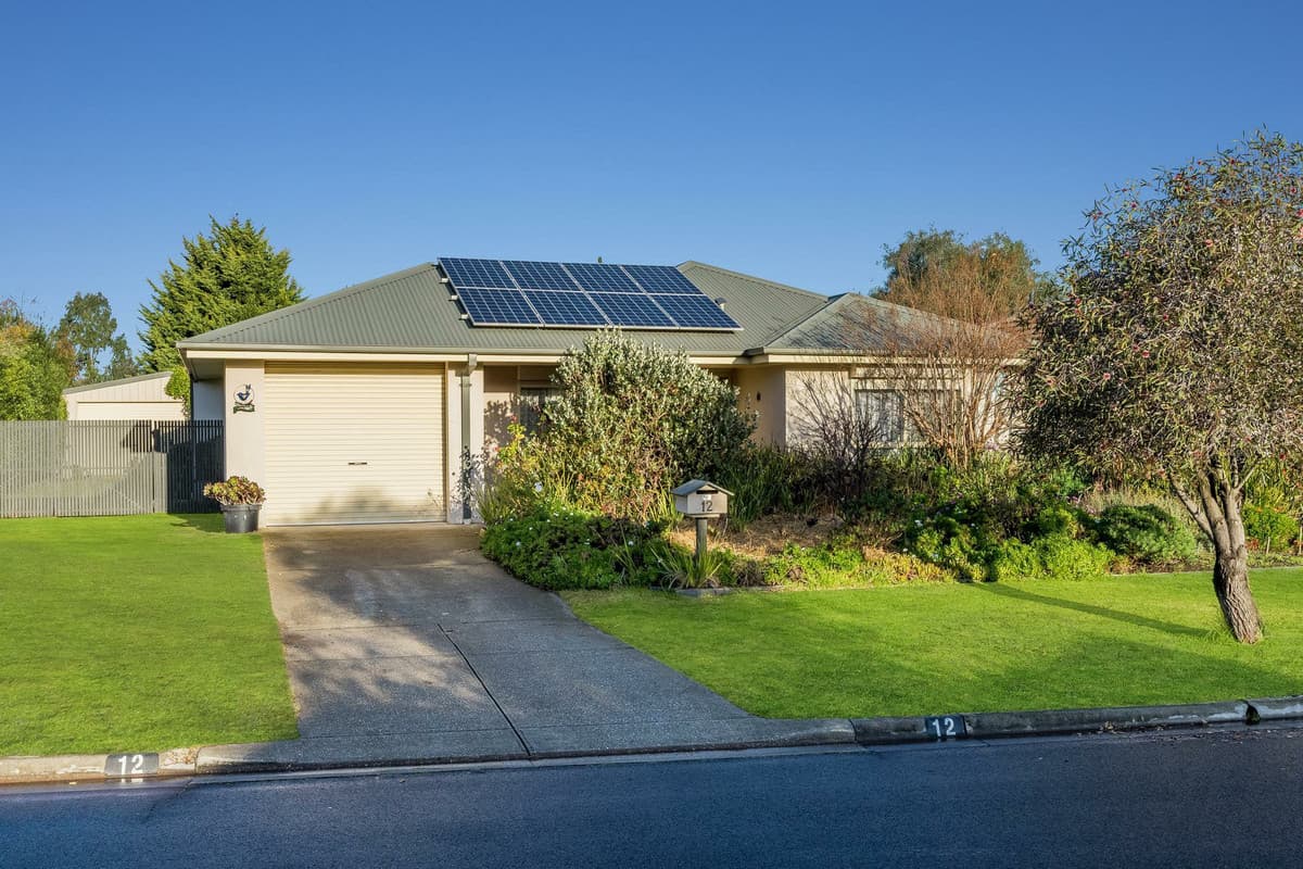 12 Cumberland Drive, LARA VIC 3212, Lara - Thumbnail 2