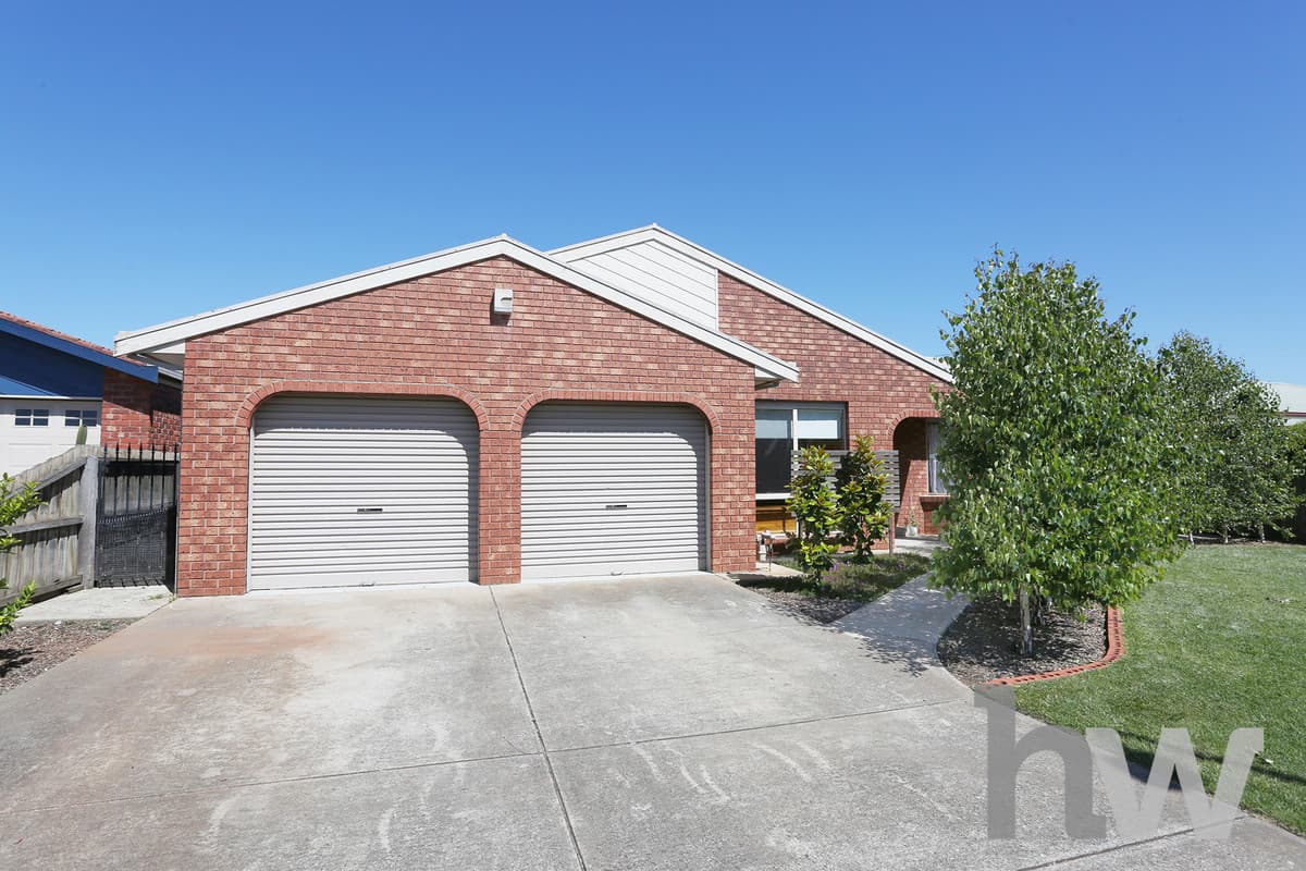 13 Bernard Court, LARA VIC 3212, Lara - Image 1