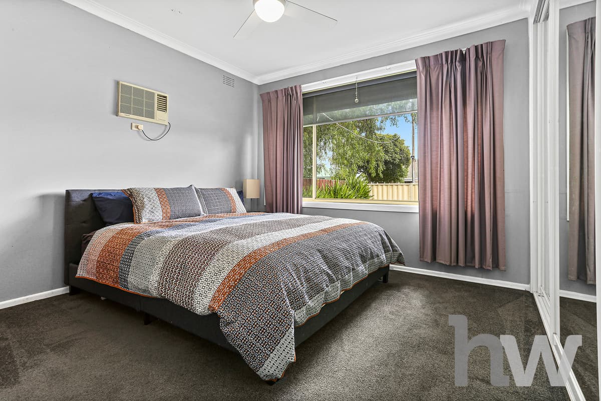 16 Seabeach Parade, NORTH SHORE VIC 3214, North Shore - Thumbnail 6