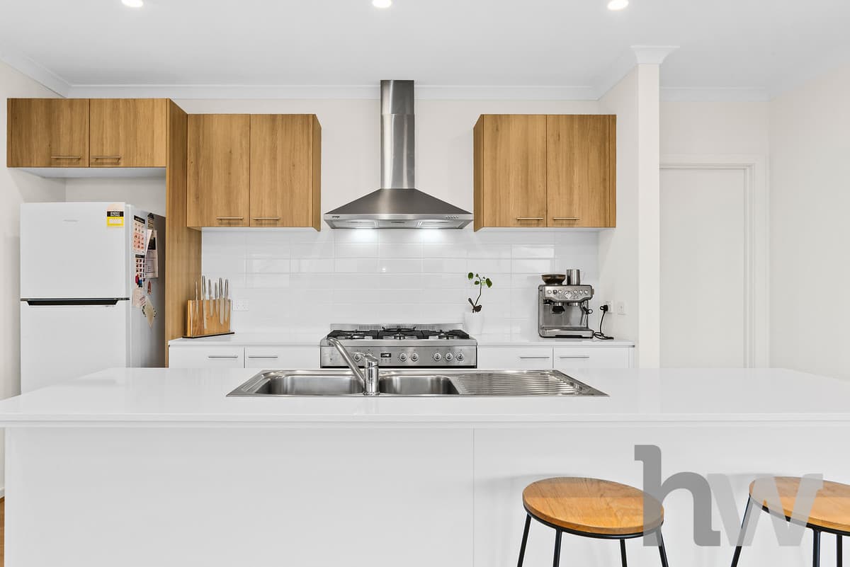 32 Broadhead Way, BANNOCKBURN VIC 3331, Bannockburn - Thumbnail 3