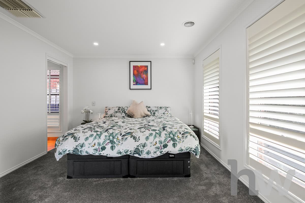 8 Paratone Crescent, ST ALBANS PARK VIC 3219, St Albans Park - Thumbnail 6