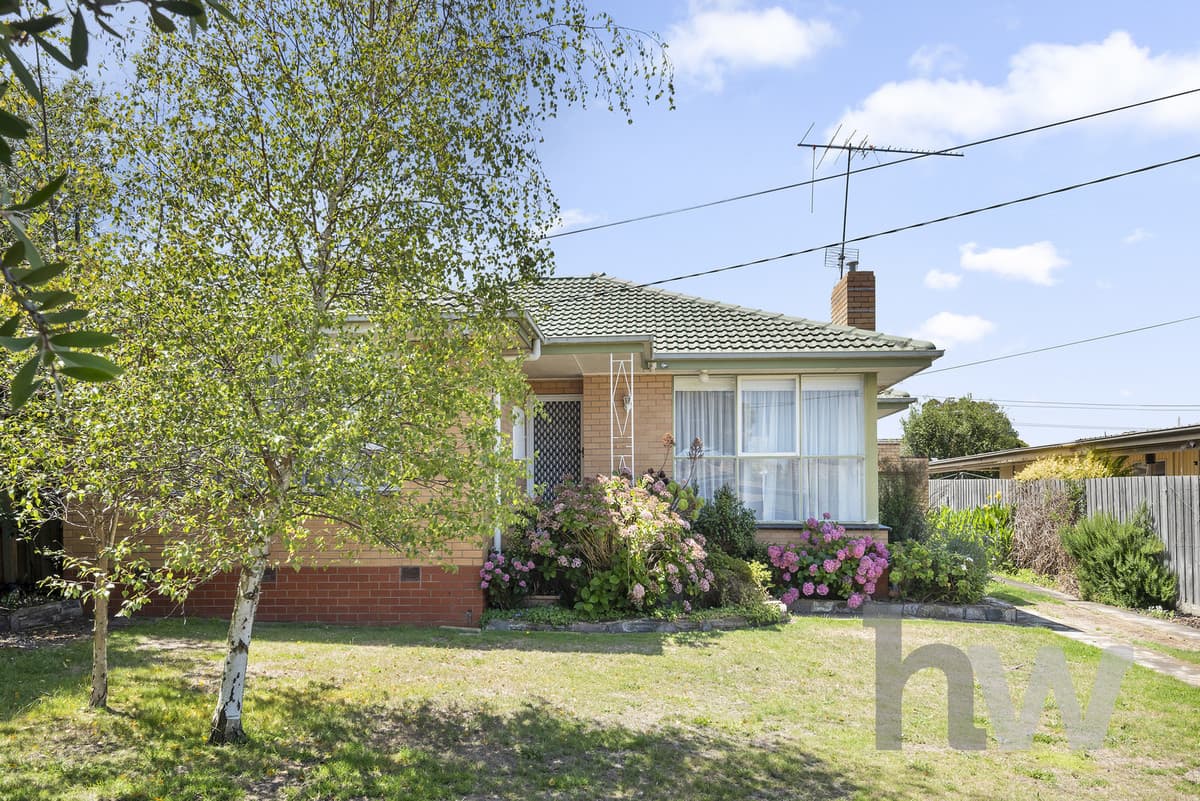 14 Strickland Avenue, HIGHTON VIC 3216, Highton - Thumbnail 2