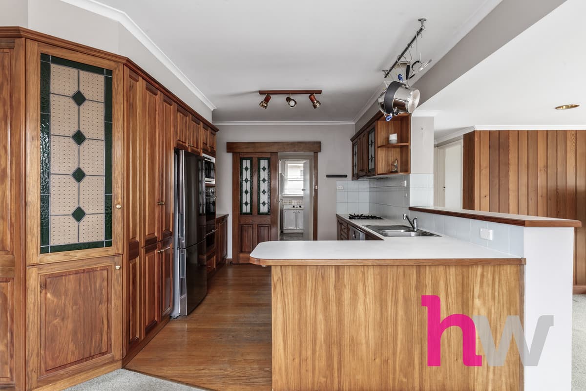 8 Strickland  Avenue, HIGHTON VIC 3216, Highton - Thumbnail 4