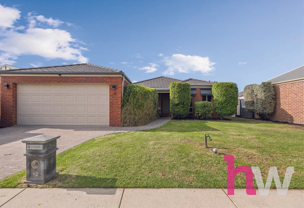 12 Carstairs Close, GROVEDALE VIC 3216, Grovedale - Image 1