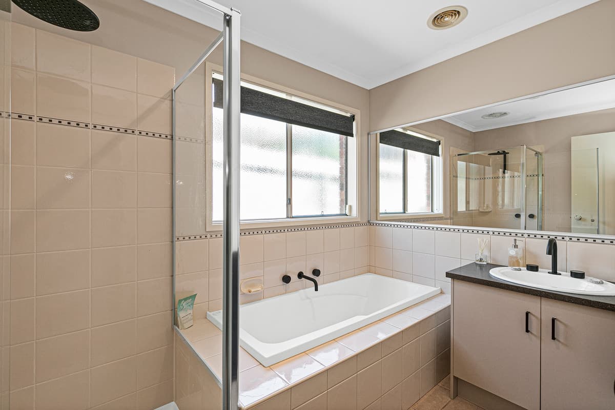 66 Ghazeepore Road, WAURN PONDS VIC 3216, Waurn Ponds - Thumbnail 7
