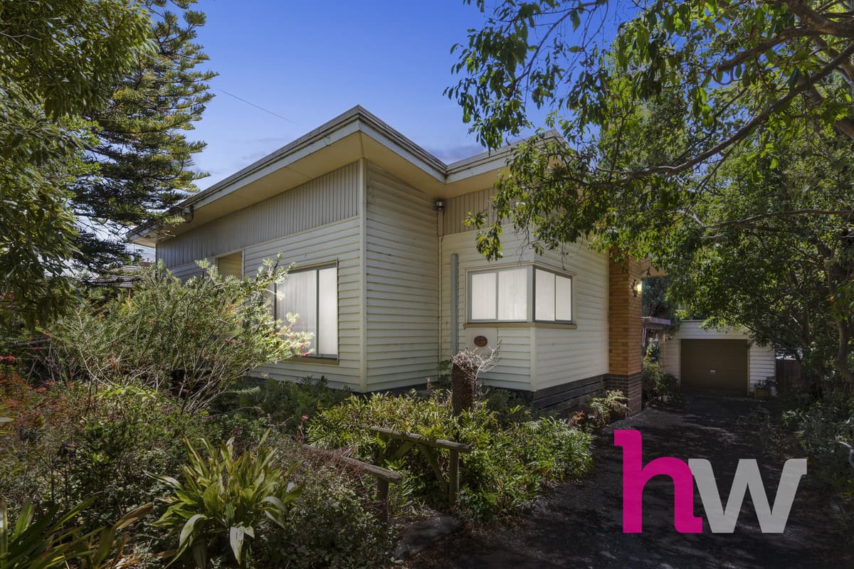 2 Woodley Court, HIGHTON VIC 3216, Highton - Thumbnail 2