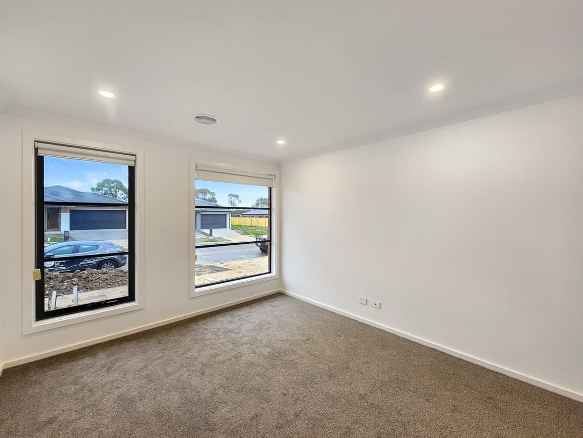 131 Bramley Avenue, CHARLEMONT VIC 3217, Charlemont - Thumbnail 5