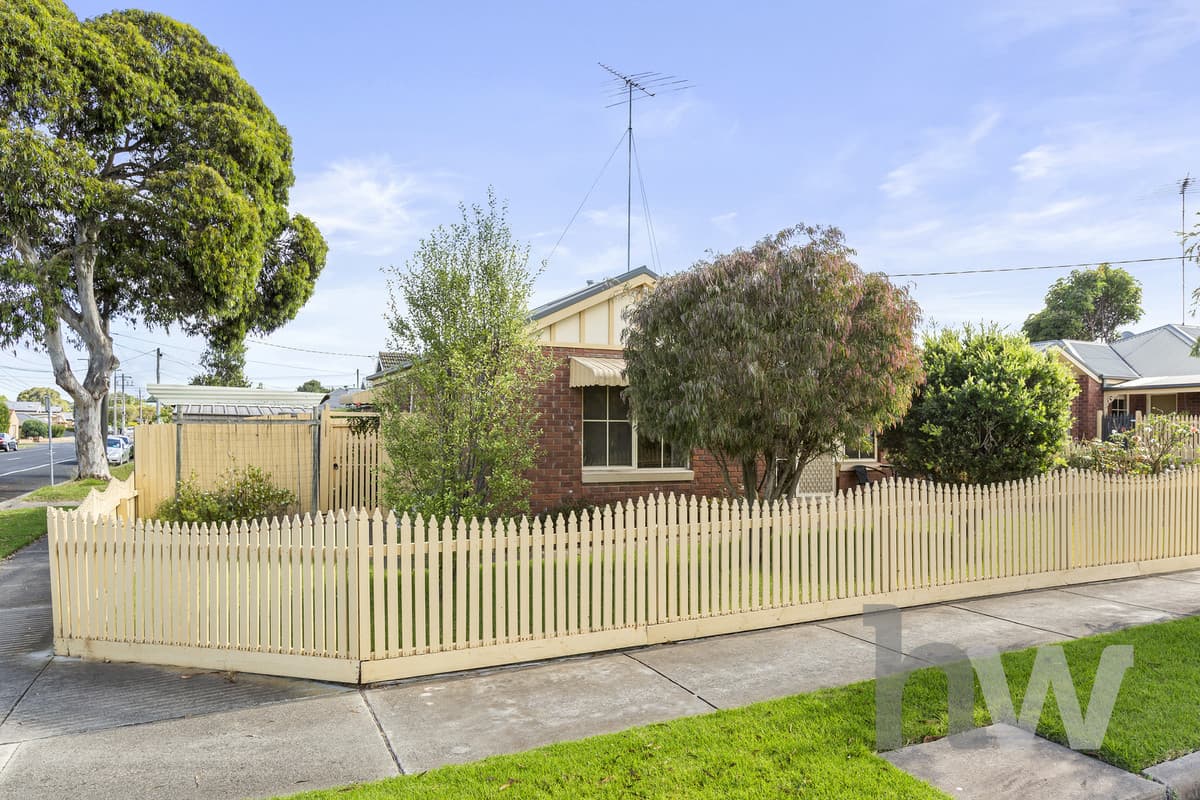 38 Francis Street, BELMONT VIC 3216, Belmont - Thumbnail 2
