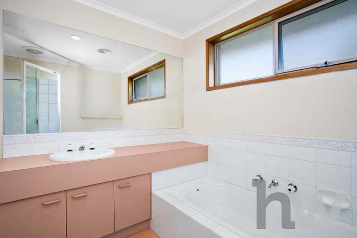 8 Bettsons Court, WHITTINGTON VIC 3219, Whittington - Thumbnail 8