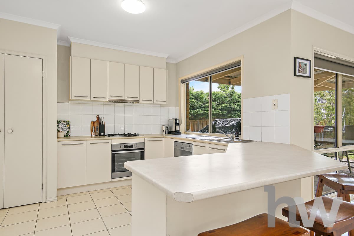 21 Daly Boulevard, HIGHTON VIC 3216, Highton - Thumbnail 2