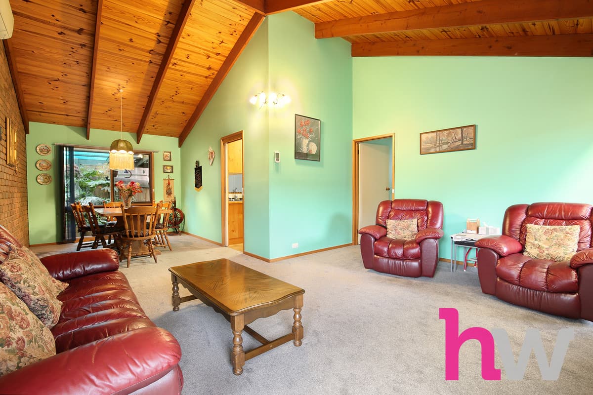 8 Allambee Avenue, GROVEDALE VIC 3216, Grovedale - Thumbnail 4