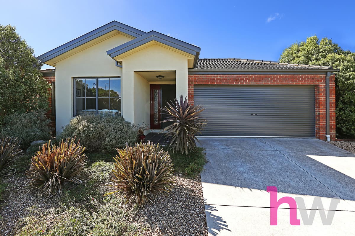 11 Thwaites Close, HIGHTON VIC 3216, Highton - Image 1
