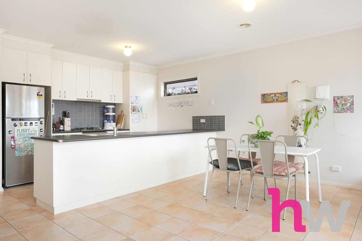 1 / 234 Thompson Road, NORTH GEELONG VIC 3215, North Geelong - Thumbnail 2