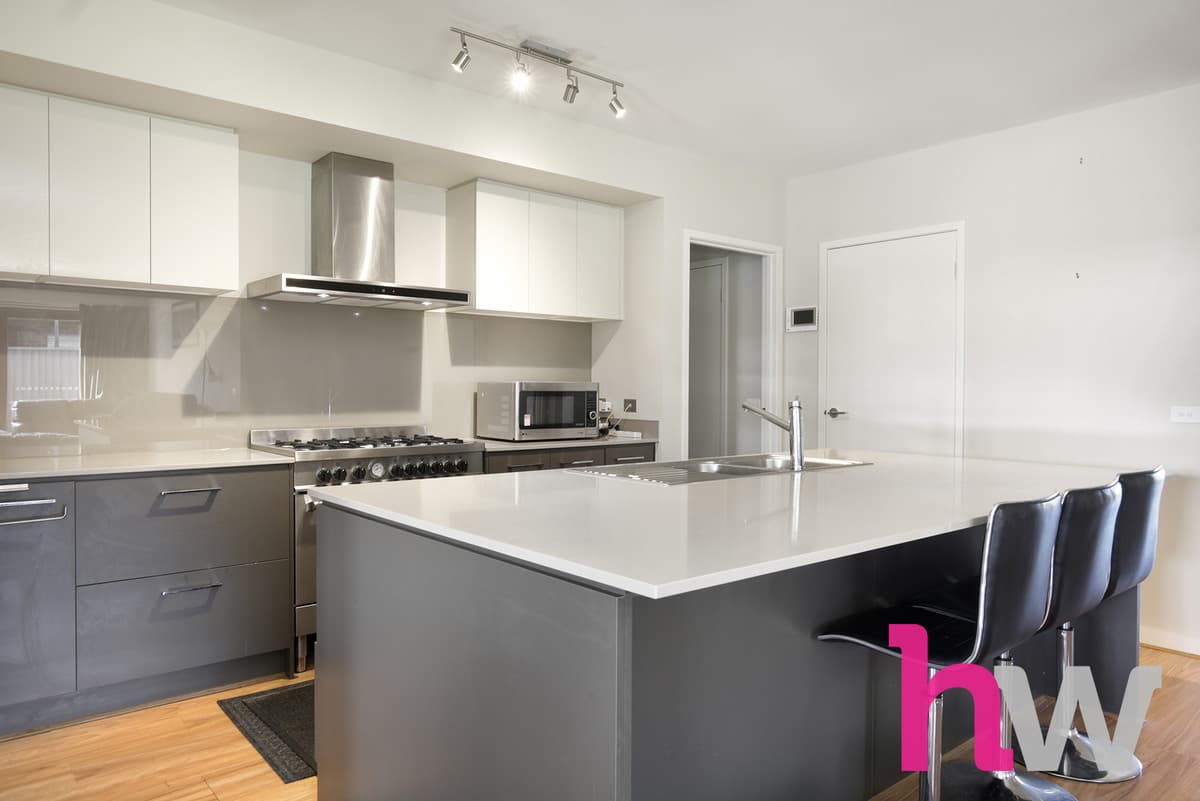39 Nankeen Avenue, LARA VIC 3212, Lara - Thumbnail 2