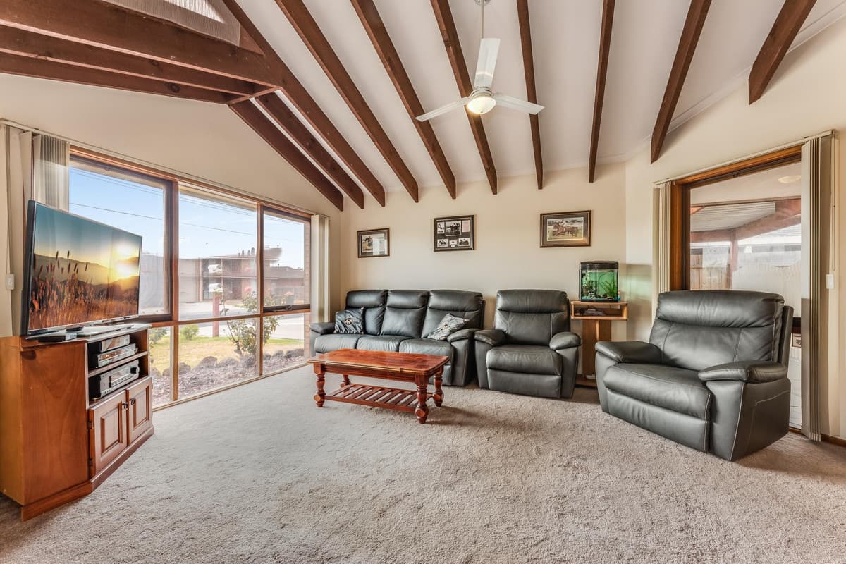 39 Caldermeade Road, CORIO VIC 3214, Corio - Thumbnail 3