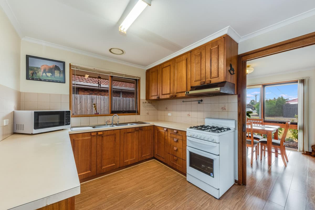 39 Caldermeade Road, CORIO VIC 3214, Corio - Thumbnail 4
