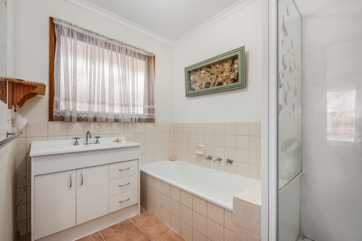 39 Caldermeade Road, CORIO VIC 3214, Corio - Thumbnail 7