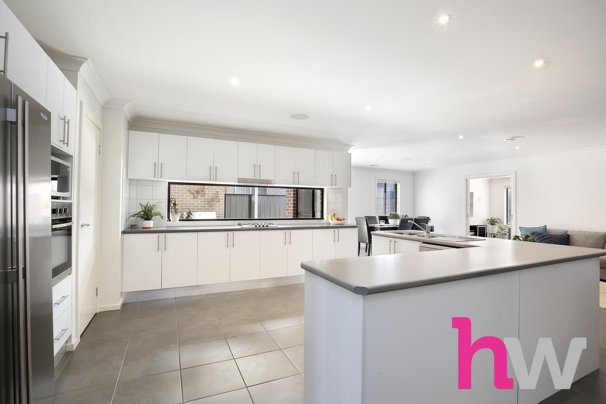 6 Raymond George Place, LARA VIC 3212, Lara - Thumbnail 5