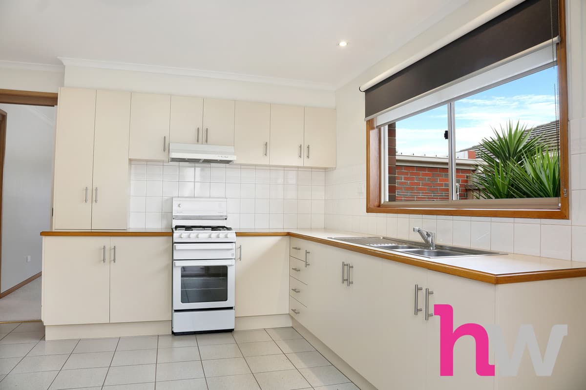 2A Dunmow Crescent, HAMLYN HEIGHTS VIC 3215, Hamlyn Heights - Thumbnail 4