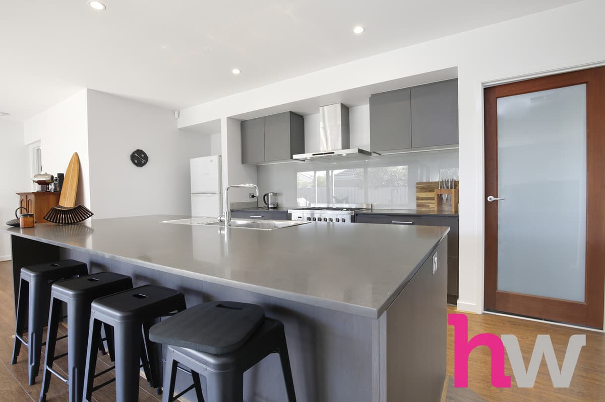 21 Whitfords Drive, ARMSTRONG CREEK VIC 3217, Armstrong Creek - Thumbnail 4