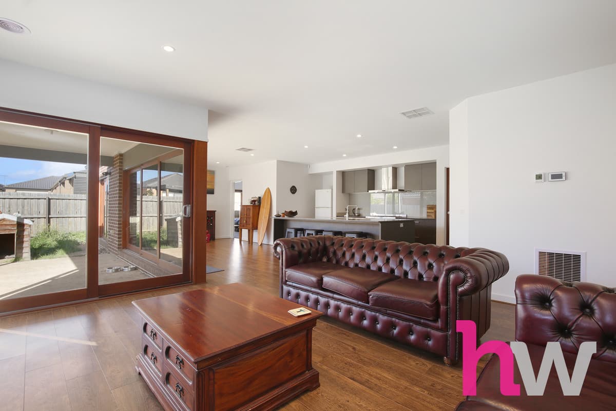 21 Whitfords Drive, ARMSTRONG CREEK VIC 3217, Armstrong Creek - Thumbnail 5