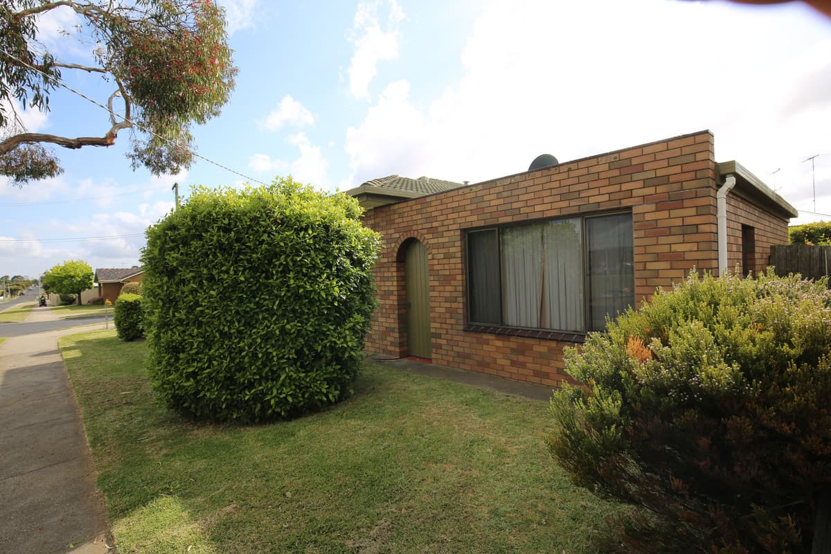 90 Reynolds Road, BELMONT VIC 3216, Belmont - Thumbnail 2