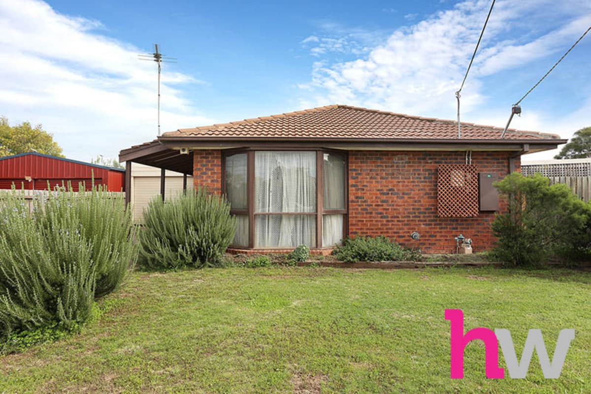 10 Wallara Road, WERRIBEE VIC 3030, Werribee - Thumbnail 2
