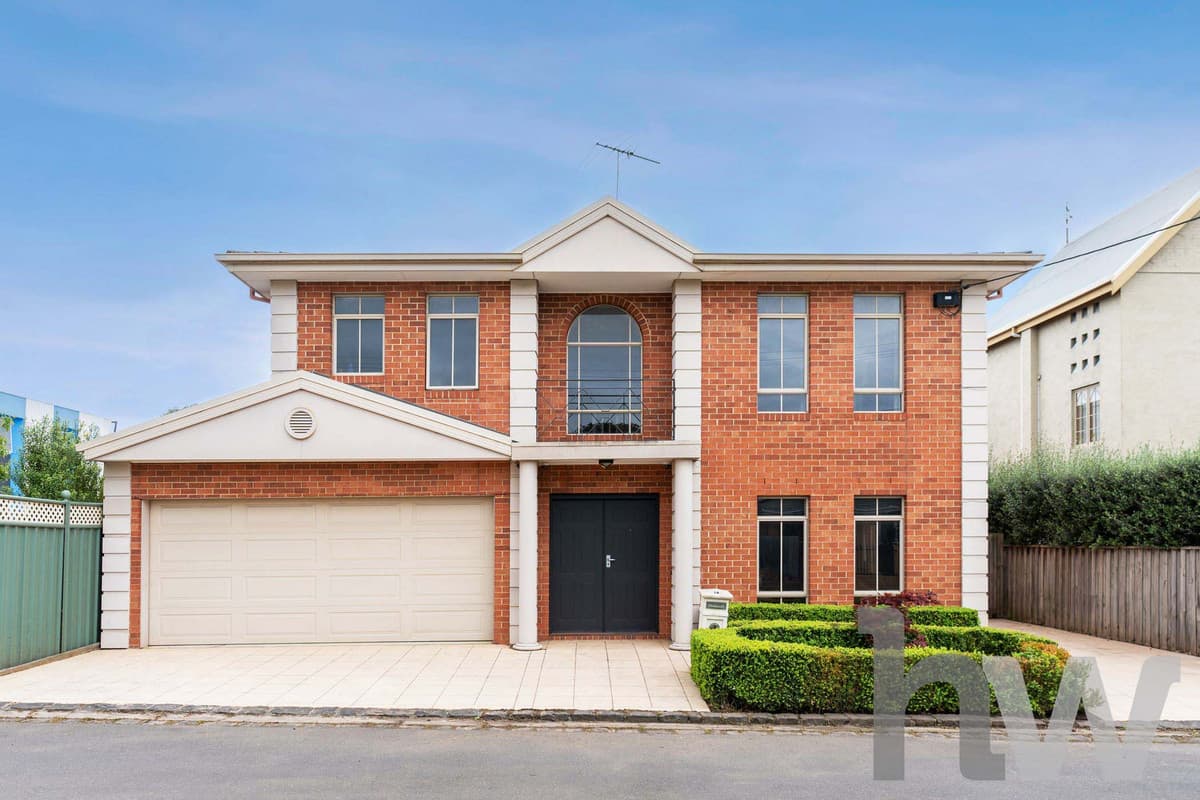 10 College Court, NEWTOWN VIC 3220, Newtown - Image 1