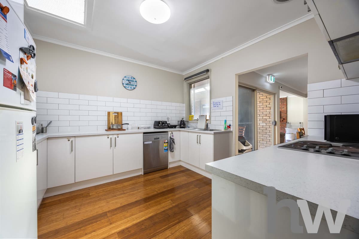 25 Carnarvon Drive, GROVEDALE VIC 3216, Grovedale - Thumbnail 3
