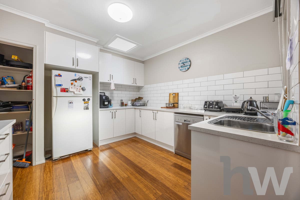 25 Carnarvon Drive, GROVEDALE VIC 3216, Grovedale - Thumbnail 4