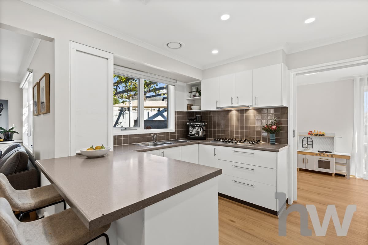 7 Rimfire Close, ST ALBANS PARK VIC 3219, St Albans Park - Thumbnail 5
