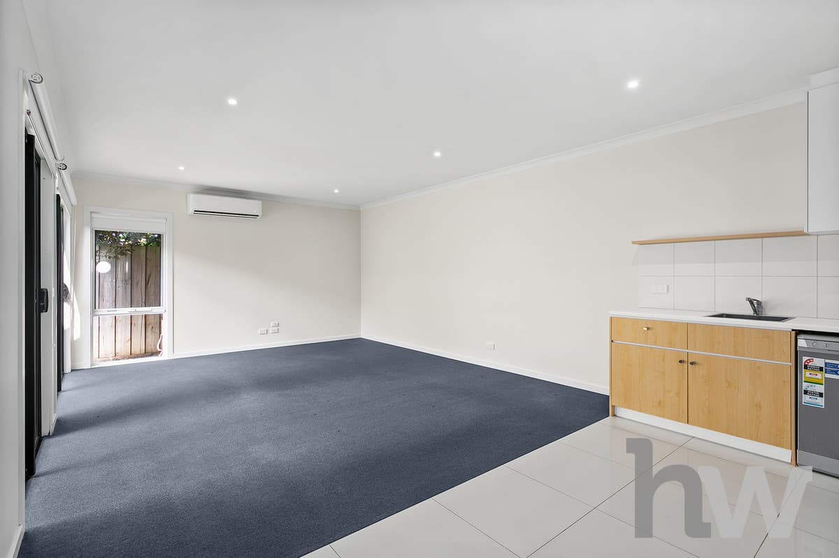 20 / 5 Oxford Street, WHITTINGTON VIC 3219, Whittington - Image 1