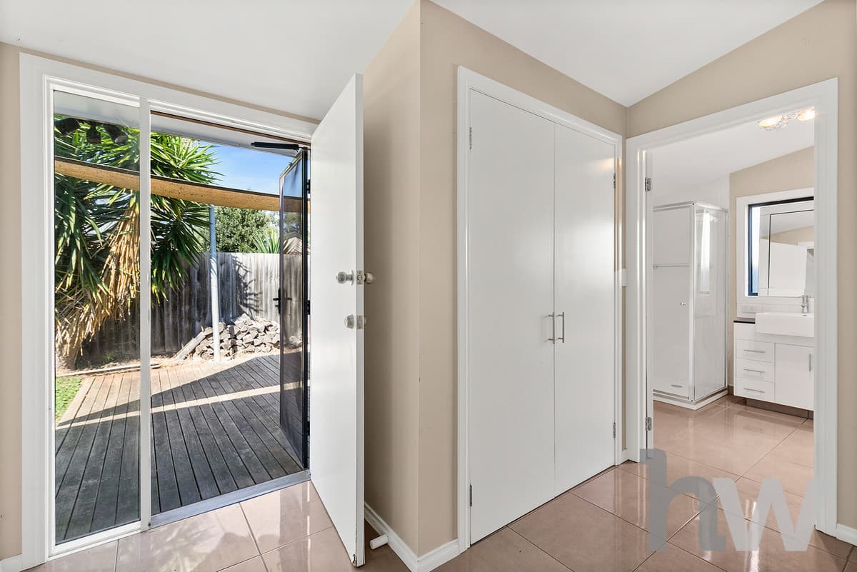 1 / 22 Lancaster Avenue, NEWCOMB VIC 3219, Newcomb - Thumbnail 8