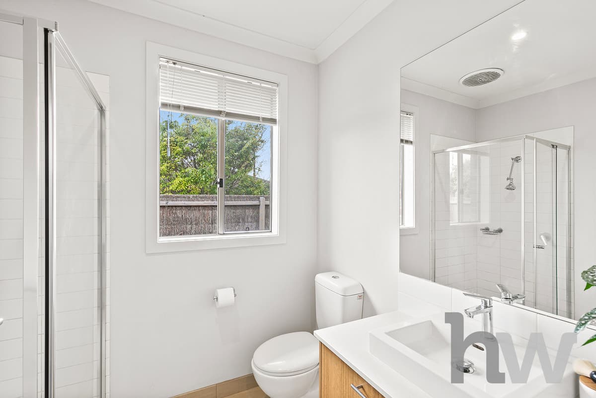 9 Koslow Street, ARMSTRONG CREEK VIC 3217, Armstrong Creek - Thumbnail 3