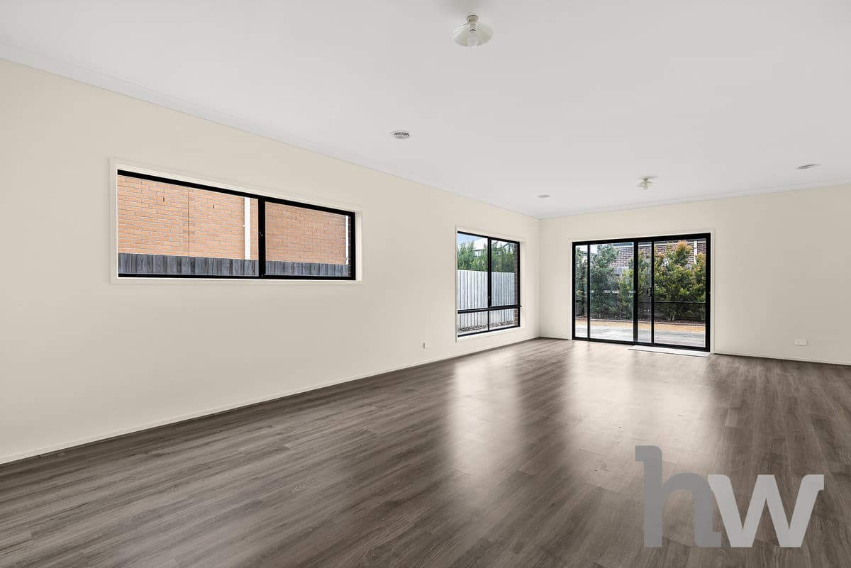9 Whitfords Drive, ARMSTRONG CREEK VIC 3217, Armstrong Creek - Thumbnail 3