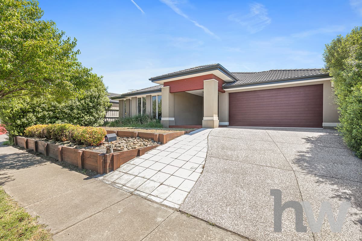 12 Sugargum Drive, WAURN PONDS VIC 3216, Waurn Ponds - Thumbnail 2