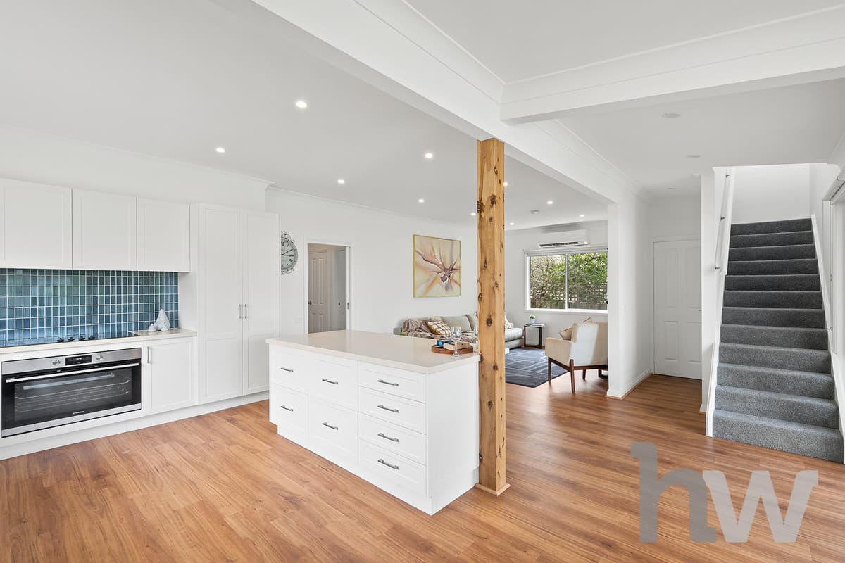 21 Bayview Parade, HAMLYN HEIGHTS VIC 3215, Hamlyn Heights - Thumbnail 5