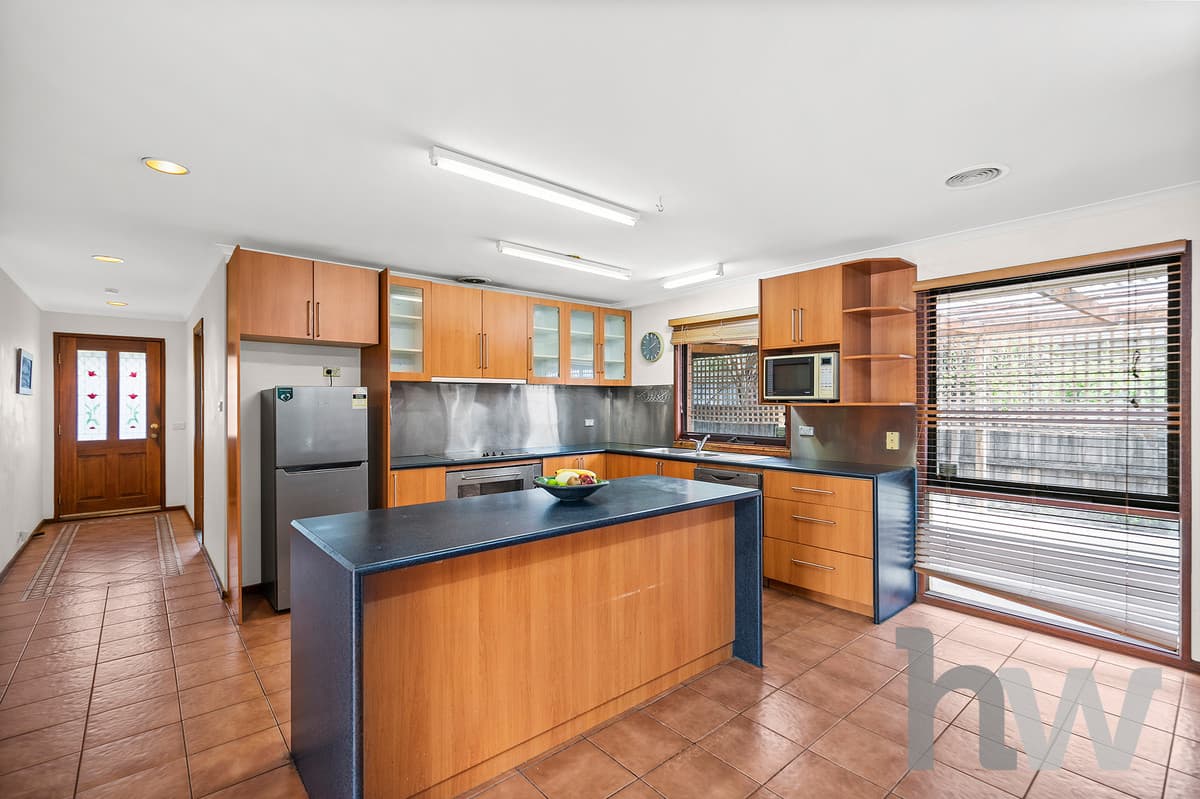 8 Cudgee Court, CORIO VIC 3214, Corio - Thumbnail 2